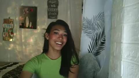 ur_dazzlingmorenaxx online show from February 6, 2026, 2:27 am