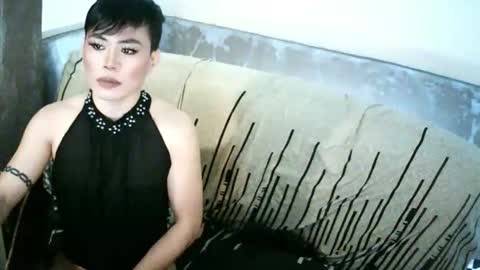 MISS ANNA online show from April 7, 2026, 1:44 pm