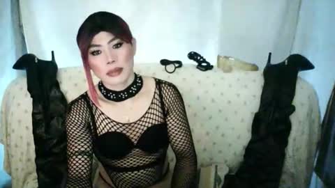 MISS ANNA online show from June 3, 2026, 7:33 am
