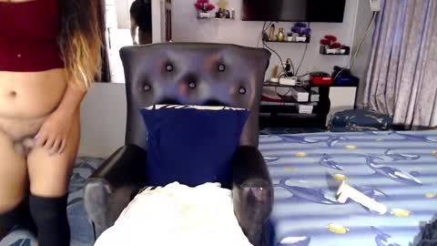 Snapshot of ur_majestyqueen_angelaxxx chatting on December 30, 2024, 4:09 am QUEEN ANGELA online show from December 30, 2024, 4:09 am