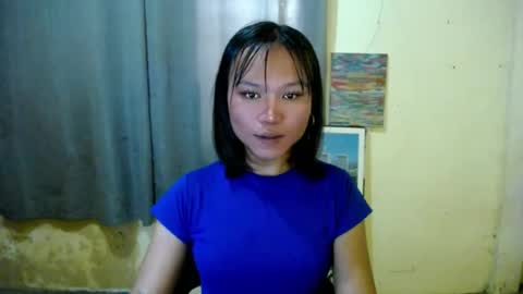 Snapshot of ur_miss_xoxo chatting on August 2, 2026, 4:22 am ur_miss_xoxo online show from August 2, 2026, 4:22 am