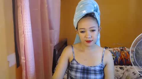 ur_petitejaya online show from May 3, 2026, 1:06 pm