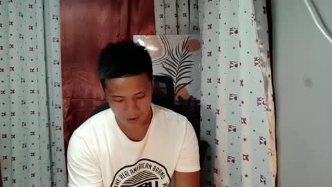 Snapshot of ur_pinoydave chatting on February 11, 2025, 5:37 am Dave online show from February 11, 2025, 5:37 am