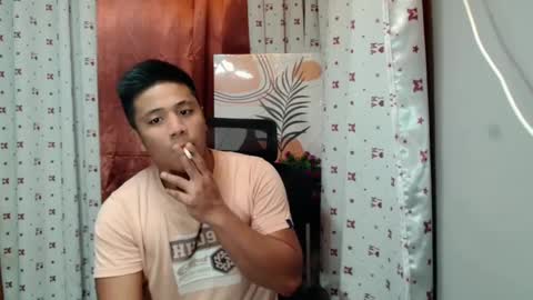 Snapshot of ur_pinoydave chatting on February 12, 2025, 12:27 am Dave online show from February 12, 2025, 12:27 am