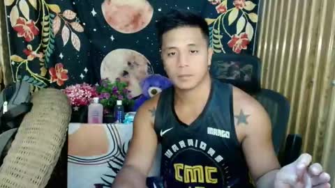 Snapshot of ur_pinoydave chatting on December 20, 2025, 7:10 pm Dave online show from December 20, 2025, 7:10 pm