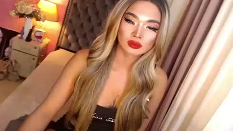 Snapshot of ur_sassygirl chatting on February 24, 2025, 5:11 am Kath online show from February 24, 2025, 5:11 am