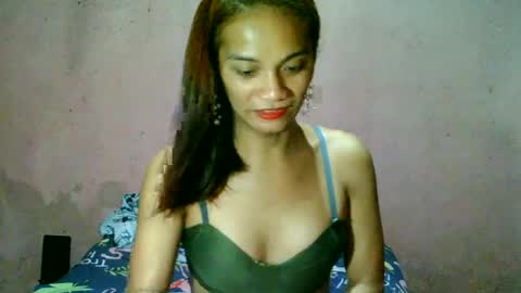 ur_sexybabe_ehra online show from June 27, 2026, 12:37 am