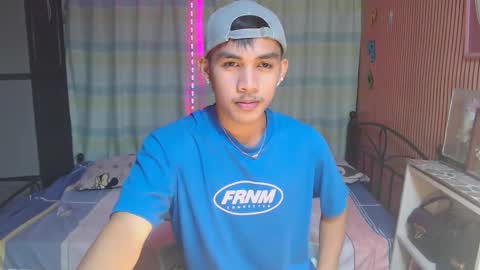 ur_shan21 online show from January 6, 2026, 4:21 pm