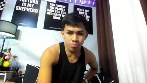 Snapshot of ur_shan21 chatting on August 3, 2026, 6:55 pm ur_shan21 online show from August 3, 2026, 6:55 pm