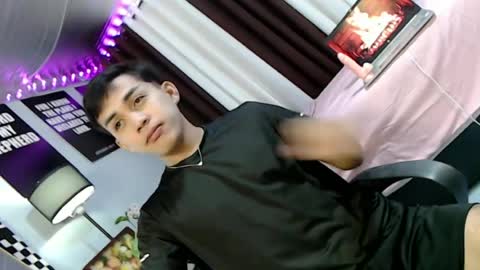 Snapshot of ur_shan21 chatting on August 6, 2026, 6:43 pm ur_shan21 online show from August 6, 2026, 6:43 pm