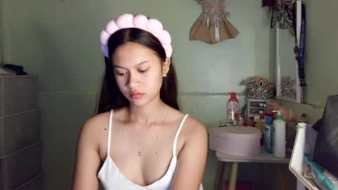 lovelyangel online show from July 16, 2026, 6:03 pm