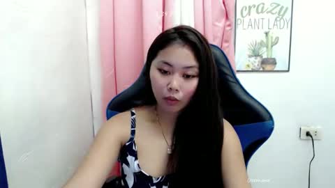 Snapshot of ur_small_girl chatting on November 28, 2025, 7:33 am ur_small_girl online show from November 28, 2025, 7:33 am