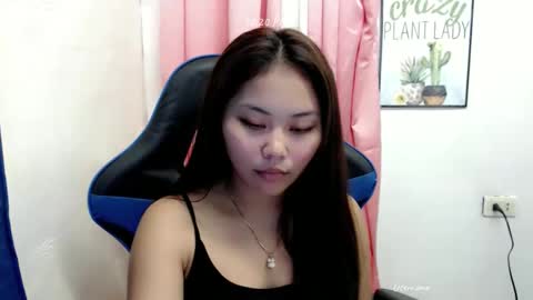 Snapshot of ur_small_girl chatting on November 29, 2025, 2:20 pm ur_small_girl online show from November 29, 2025, 2:20 pm