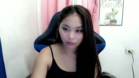 Snapshot of ur_small_girl chatting on November 30, 2025, 7:12 am ur_small_girl online show from November 30, 2025, 7:12 am