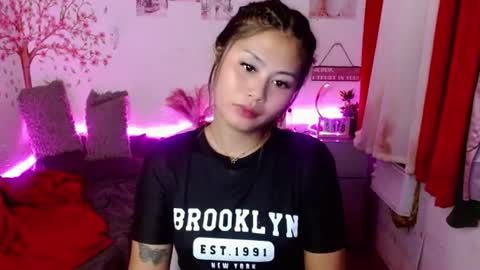 HelloIm  Girly online show from June 30, 2026, 1:01 pm