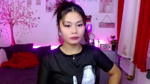HelloIm  Girly online show from July 25, 2026, 12:03 pm