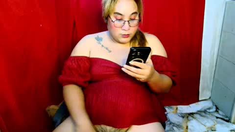 pretitit micole online show from December 16, 2025, 9:14 am