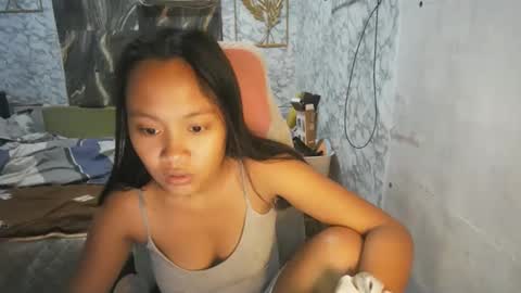 Snapshot of urasian_cherrymae chatting on June 3, 2026, 11:32 pm im yyour princess cherry online show from June 3, 2026, 11:32 pm