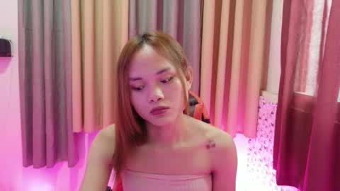urasian_crisa online show from November 20, 2025, 4:56 am
