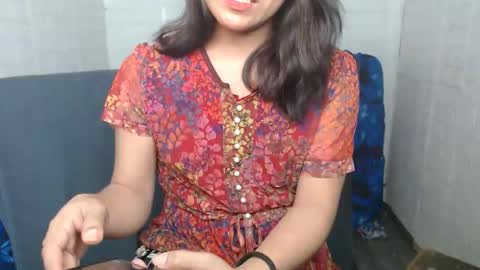 Snapshot of urasian_dreamgirl69 chatting on November 18, 2025, 4:11 pm bela online show from November 18, 2025, 4:11 pm