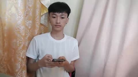 Snapshot of urasian_femboyxxx chatting on March 31, 2026, 11:21 am urasian_femboyxxx online show from March 31, 2026, 11:21 am