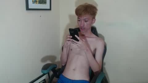 Snapshot of urasian_femboyxxx chatting on April 6, 2026, 6:20 pm urasian_femboyxxx online show from April 6, 2026, 6:20 pm