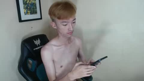 Snapshot of urasian_femboyxxx chatting on April 12, 2026, 3:06 pm urasian_femboyxxx online show from April 12, 2026, 3:06 pm