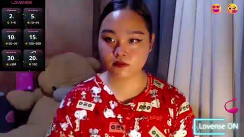 Snapshot of urasian_hotchix69 chatting on June 6, 2026, 8:02 pm Lycah online show from June 6, 2026, 8:02 pm