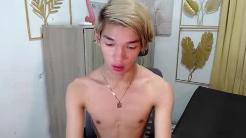 Snapshot of urasian_john20 chatting on June 7, 2026, 2:21 pm urasian_john20 online show from June 7, 2026, 2:21 pm