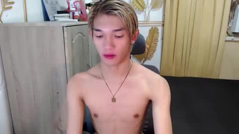 Snapshot of urasian_john20 chatting on June 10, 2026, 7:07 am urasian_john20 online show from June 10, 2026, 7:07 am