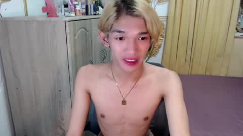 Snapshot of urasian_john20 chatting on June 16, 2026, 6:27 am urasian_john20 online show from June 16, 2026, 6:27 am