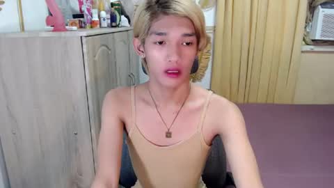 urasian_john20 online show from June 21, 2026, 5:54 am