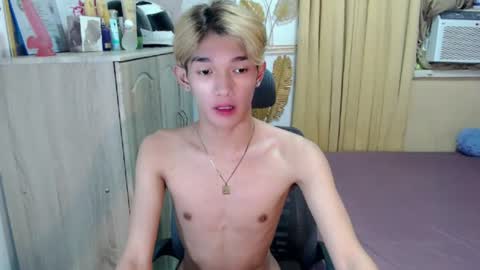 urasian_john20 online show from June 27, 2026, 11:15 am