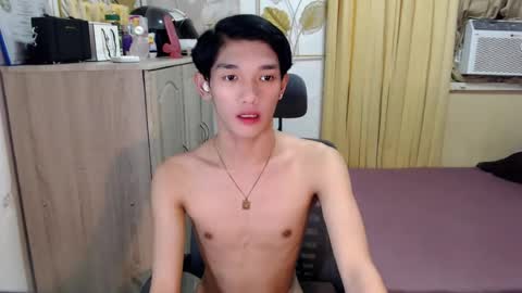 urasian_john20 online show from July 19, 2026, 5:00 am