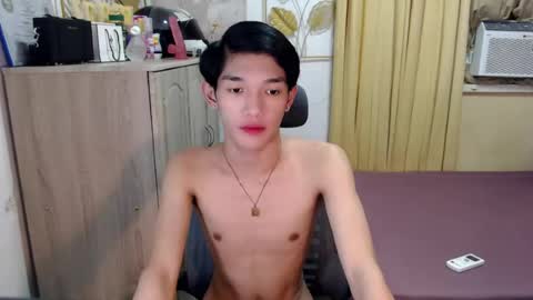 urasian_john20 online show from July 20, 2026, 6:49 am