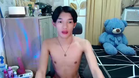urasian_john20 online show from July 27, 2026, 8:43 am