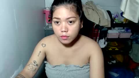 Snapshot of urasian_joy chatting on May 25, 2026, 8:53 am urasian_joy online show from May 25, 2026, 8:53 am