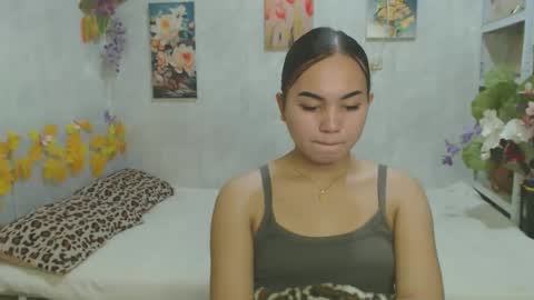 Snapshot of urasian_kat chatting on June 5, 2026, 6:57 pm urasian_kat online show from June 5, 2026, 6:57 pm