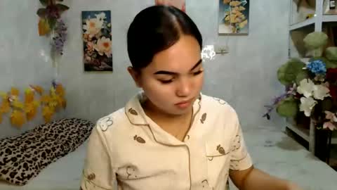 Snapshot of urasian_kat chatting on June 7, 2026, 11:08 pm urasian_kat online show from June 7, 2026, 11:08 pm