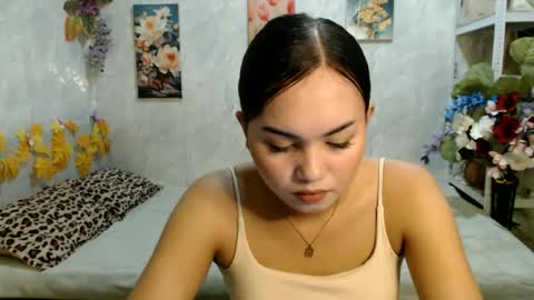 urasian_kat online show from June 19, 2026, 12:53 pm