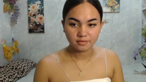 urasian_kat online show from June 20, 2026, 7:27 pm