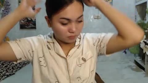 urasian_kat online show from June 21, 2026, 6:21 pm