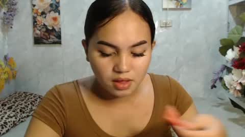 urasian_kat online show from July 14, 2026, 12:11 pm