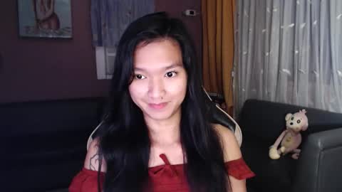 NEWRA  ALLISON online show from December 20, 2025, 10:06 pm