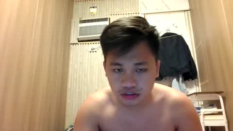 Snapshot of urasian_van chatting on June 13, 2026, 6:50 pm urasian_van online show from June 13, 2026, 6:50 pm