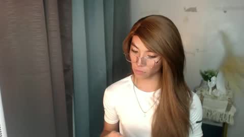 Snapshot of urasianbigdick chatting on June 17, 2026, 10:28 am urasianbigdick online show from June 17, 2026, 10:28 am