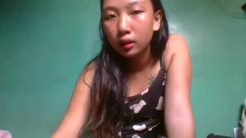 Snapshot of urasiangurl18 chatting on November 16, 2025, 2:28 am urasiangurl18 online show from November 16, 2025, 2:28 am