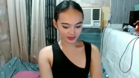 Snapshot of urasianhotrhianxxx chatting on December 11, 2024, 11:41 am Rina online show from December 11, 2024, 11:41 am