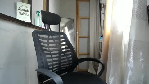 Erika online show from December 28, 2024, 2:33 am