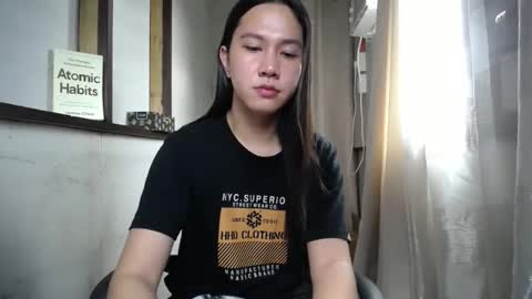 Erika online show from March 5, 2025, 2:25 am